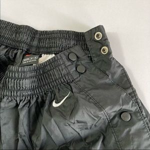 Nike vintage womens black nylon rip away pants medium snap legs wind track